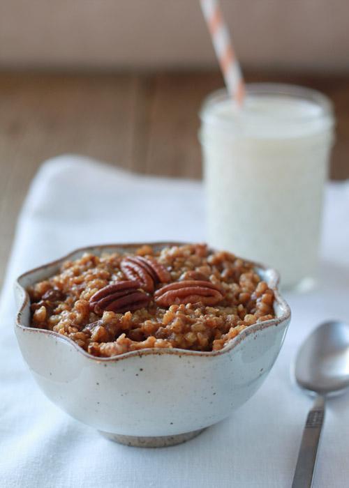 Crock Pot Overnight Pumpkin Pecan Steel Cut Oatmeal