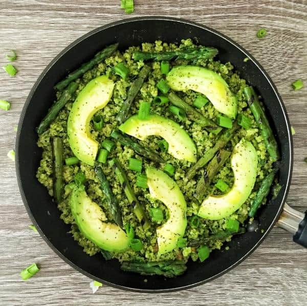 Kale Pesto Quinoa with Asparagus, Avocado, and Green Onion