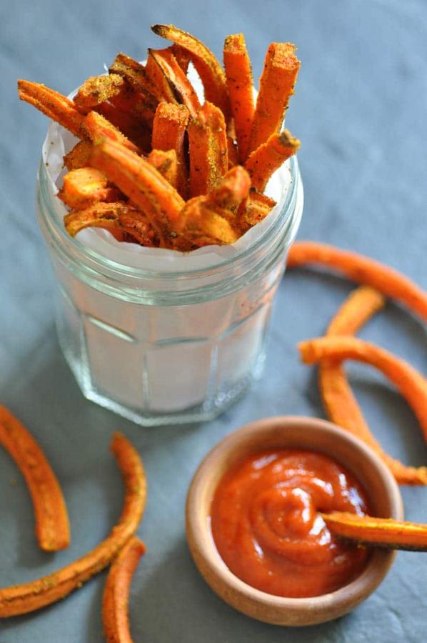Oven-Baked Curry Carrot Fries