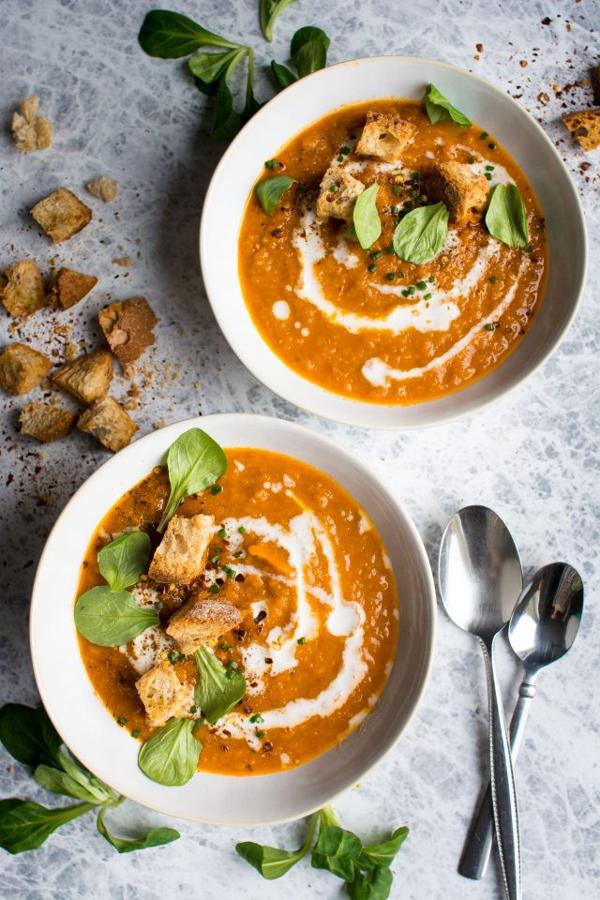 Roasted Garlic and Leek Soup